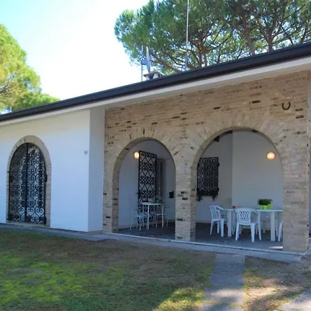 Salvador Villa